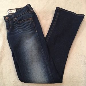 Hollister Woman’s jeans